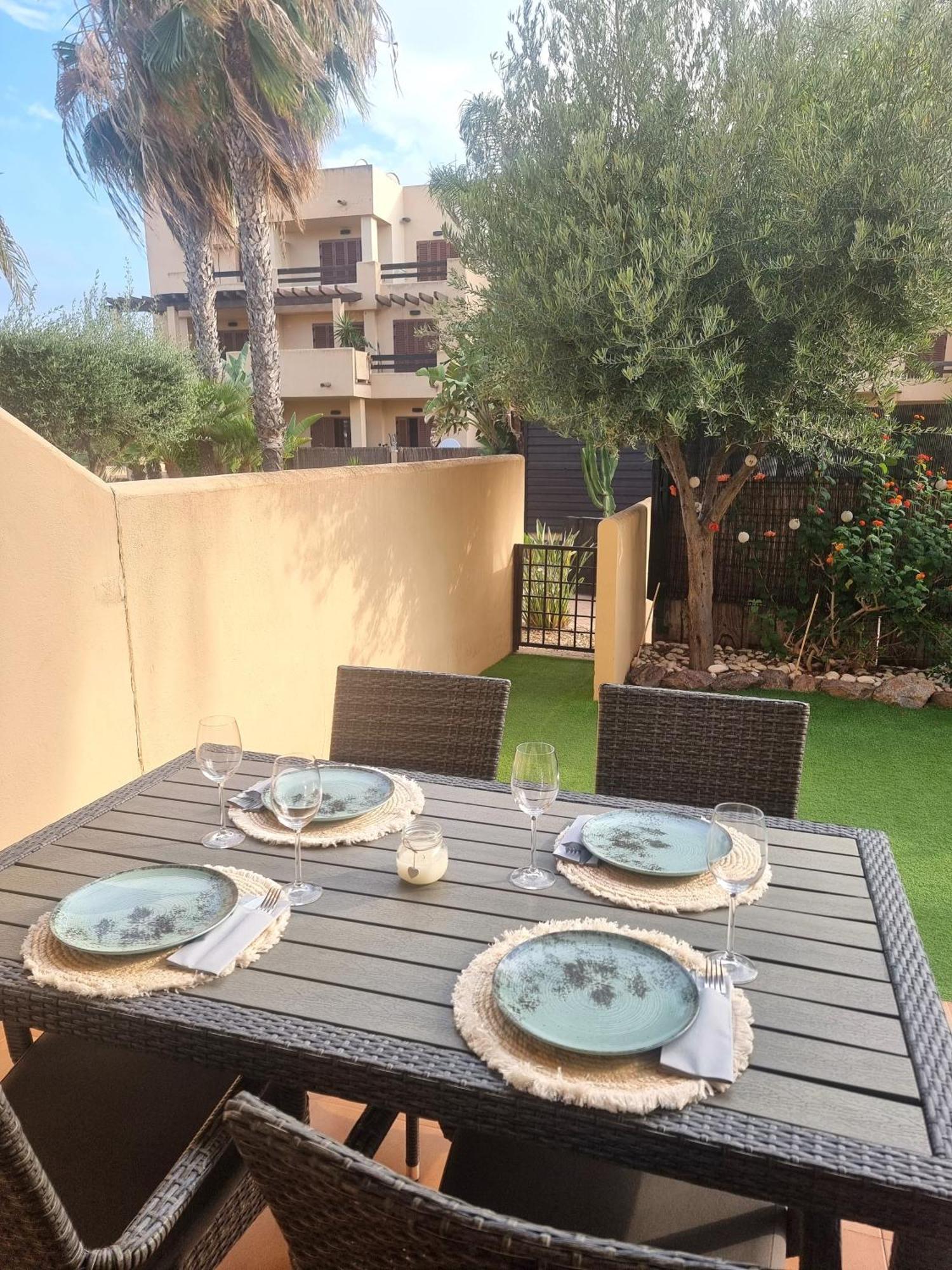Los Amarguillos Bajo Con Una Terraza Espectacular Al Lado De La Playa Y Con Acceso Directo A La Piscina! מראה חיצוני תמונה